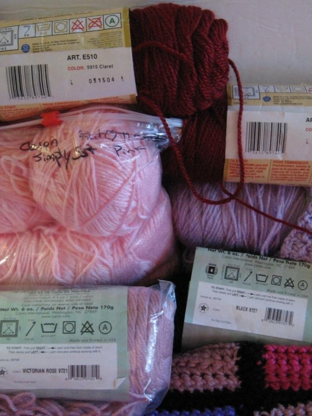 Caron & Red Heart Acrylic Yarn Unfinished Crocheted Blanket Lot - Picture 3 of 4